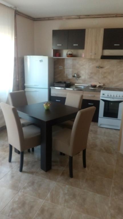 Djurdja Apartment Aranđelovac Eksteriør billede